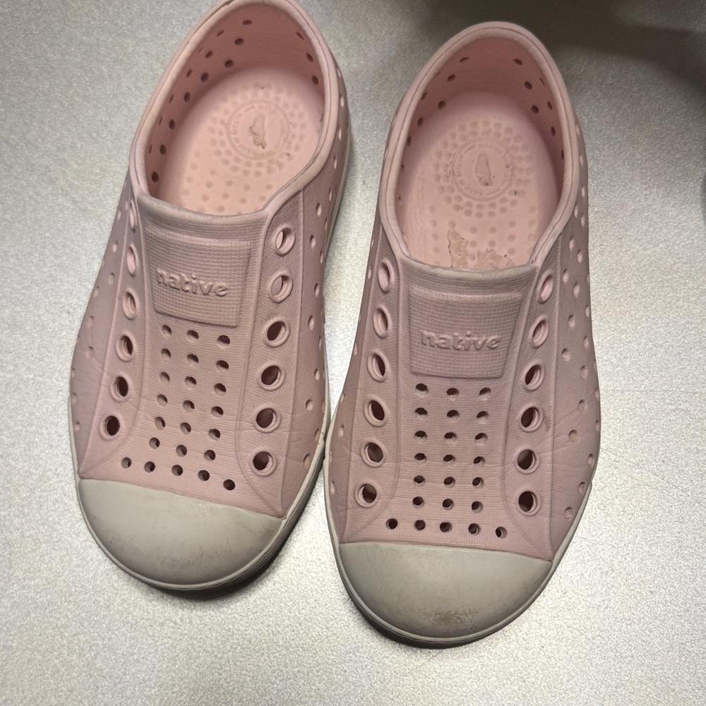 Native toddler Pink Slip-On Shoes